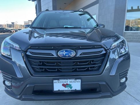 Certified 2022 Subaru Forester Limited image 3