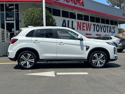 Used 2025 Mitsubishi Outlander Sport ES AWD/4WD image 6