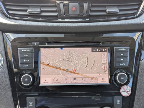 Used 2022 Nissan Rogue Sport SL w/ Premium Package image 21