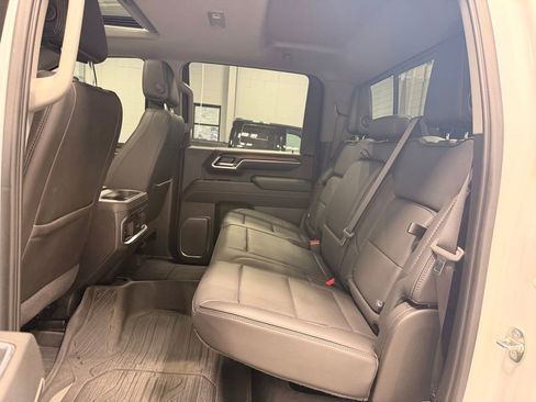 Used 2024 GMC Sierra 3500 Denali w/ Denali Reserve Package AWD/4WD image 23