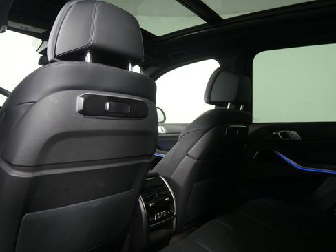Used 2025 BMW X5 xDrive40i AWD/4WD image 16