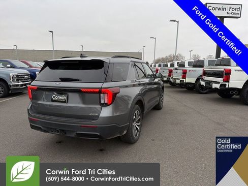 Used 2025 Ford Explorer ST-Line image 10