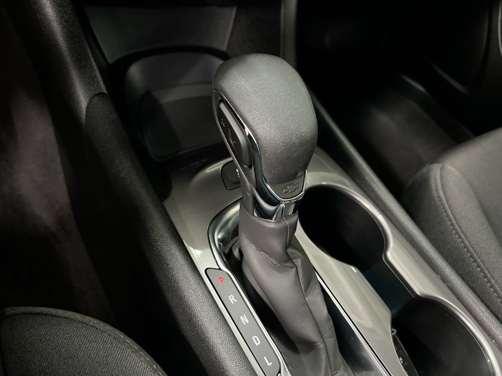 Used 2025 Chevrolet Malibu LS FWD image 16
