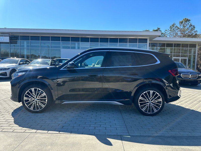 New 2026 BMW X1 xDrive28i AWD/4WD image 2