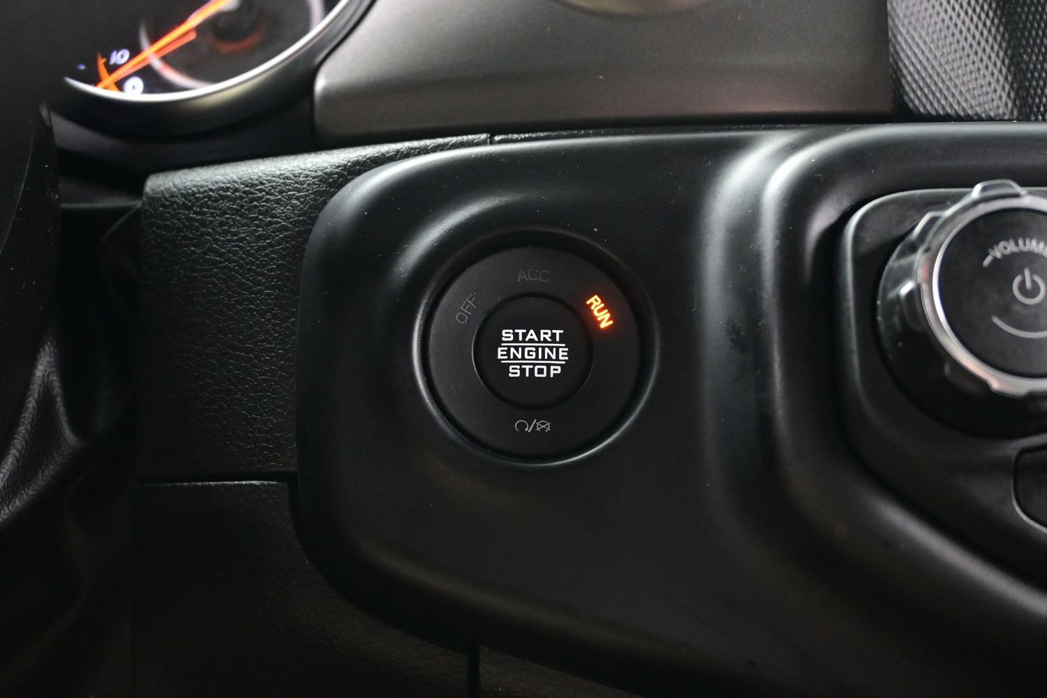 Used 2023 Jeep Wrangler Unlimited Sport AWD/4WD image 23