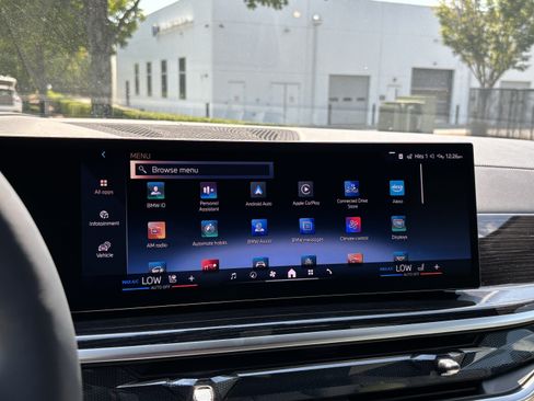 New 2027 BMW X7 xDrive40i w/ M Sport Package AWD/4WD image 28