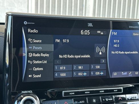 Used 2021 Toyota Highlander Platinum image 18