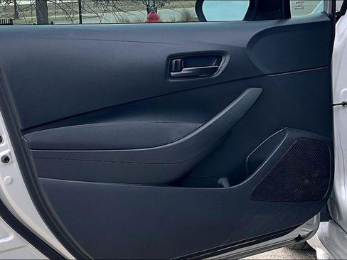 Used 2022 Toyota Corolla LE image 22