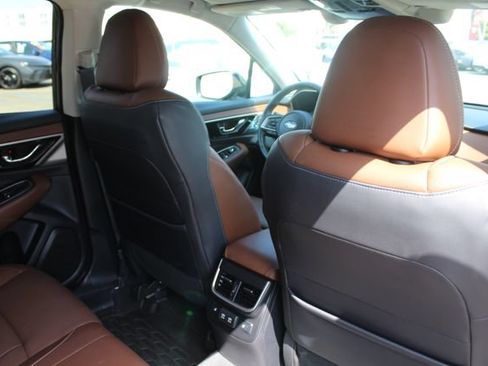 Used 2020 Subaru Outback Touring AWD/4WD image 22