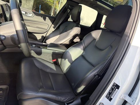 Certified 2024 Volvo XC60 B5 Core w/ Protection Package Premier image 16