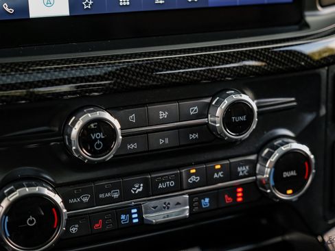 Used 2022 Ford F150 Lariat w/ Equipment Group 502A High image 63