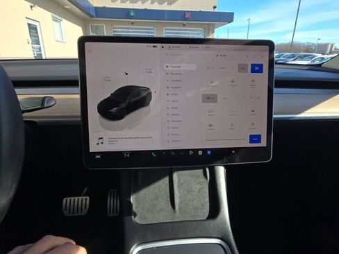 Used 2023 Tesla Model Y Long Range image 16