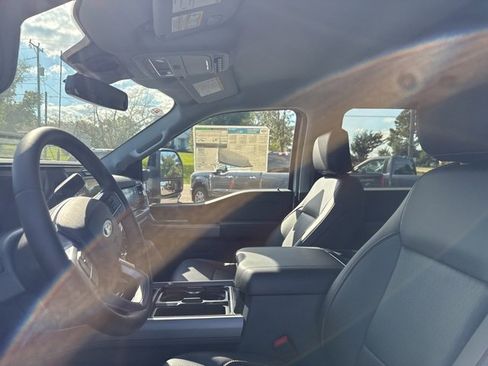 New 2026 Ford F350 Lariat image 24