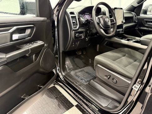 Used 2025 RAM 1500 Big Horn image 30