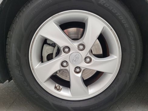 Used 2014 Hyundai Elantra SE FWD image 31