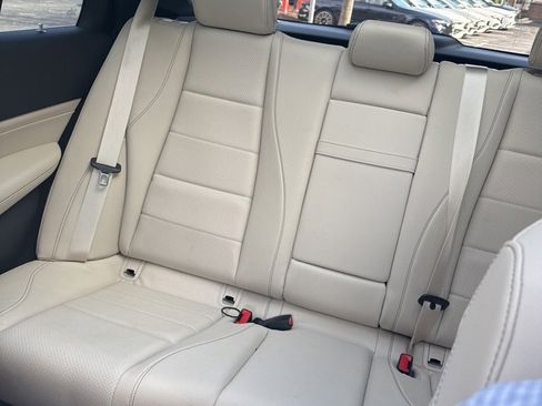 Used 2023 Mercedes-Benz GLE 350 image 6