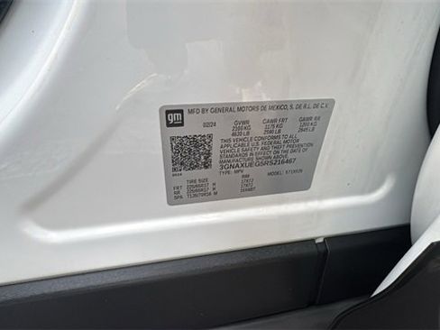 Used 2024 Chevrolet Equinox LT image 37