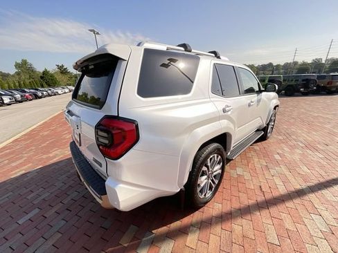 Used 2025 Toyota 4Runner Limited AWD/4WD image 35