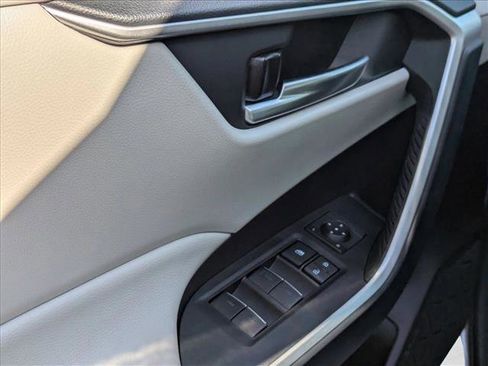 Used 2025 Toyota RAV4 XLE Premium image 2