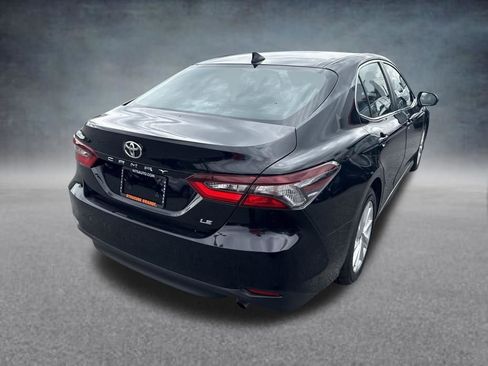 Used 2023 Toyota Camry LE FWD image 5