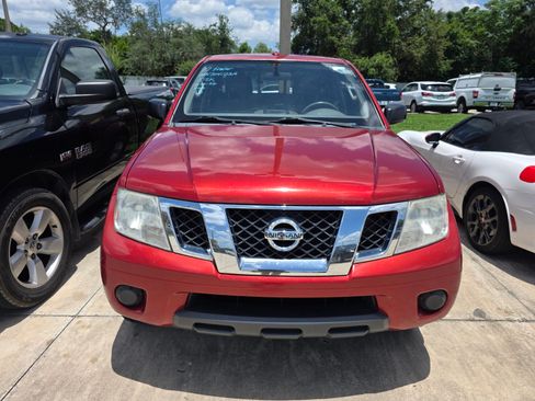 Used 2017 Nissan Frontier SV RWD image 2