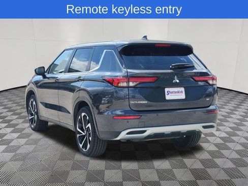 Used 2024 Mitsubishi Outlander SE Black Edition AWD/4WD image 3