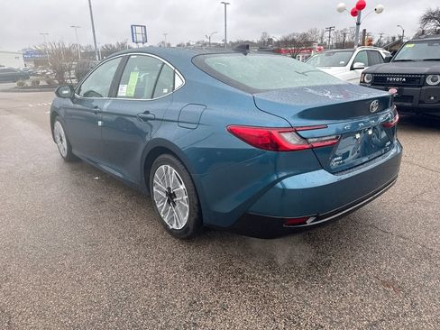New 2026 Toyota Camry XLE AWD/4WD image 5