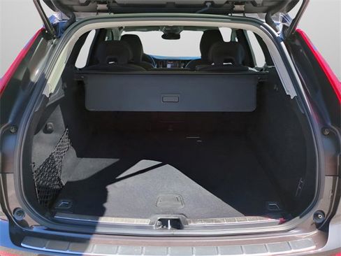 Certified 2023 Volvo XC60 B5 Ultimate w/ Protection Package Premier image 27