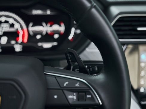 Used 2021 Lamborghini Urus image 54