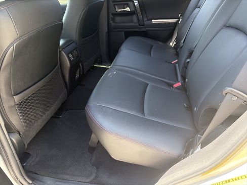Certified 2022 Toyota 4Runner TRD Off-Road Premium w/ Moonroof Package AWD/4WD image 31