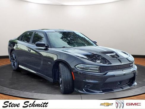 Used 2019 Dodge Charger R/T w/ Plus Group RWD image 27