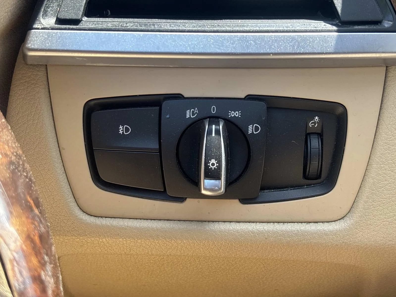 Used 2014 BMW 320i xDrive Sedan AWD/4WD image 26