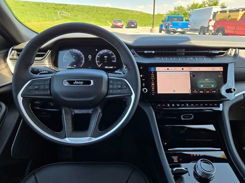 New 2026 Jeep Grand Cherokee L Limited AWD/4WD image 16