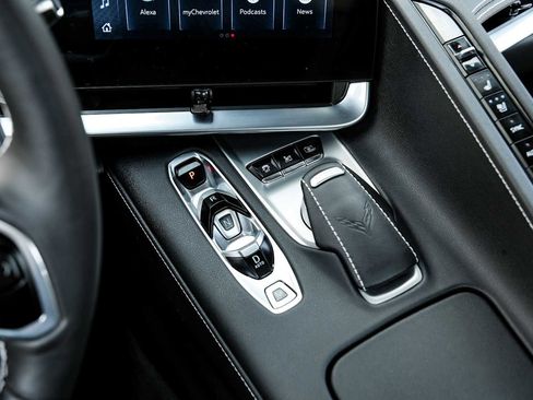 Used 2025 Chevrolet Corvette Stingray Preferred Conv w/ 2LT image 29