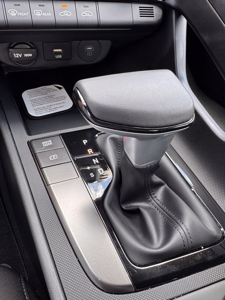 Used 2026 Hyundai Elantra Sport FWD image 21
