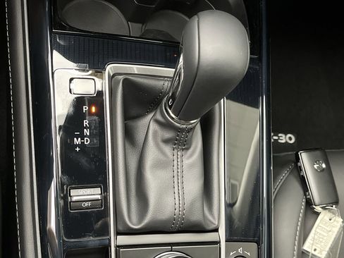 New 2025 MAZDA CX-30 AWD 2.5 S w/ Select Sport Pkg image 19