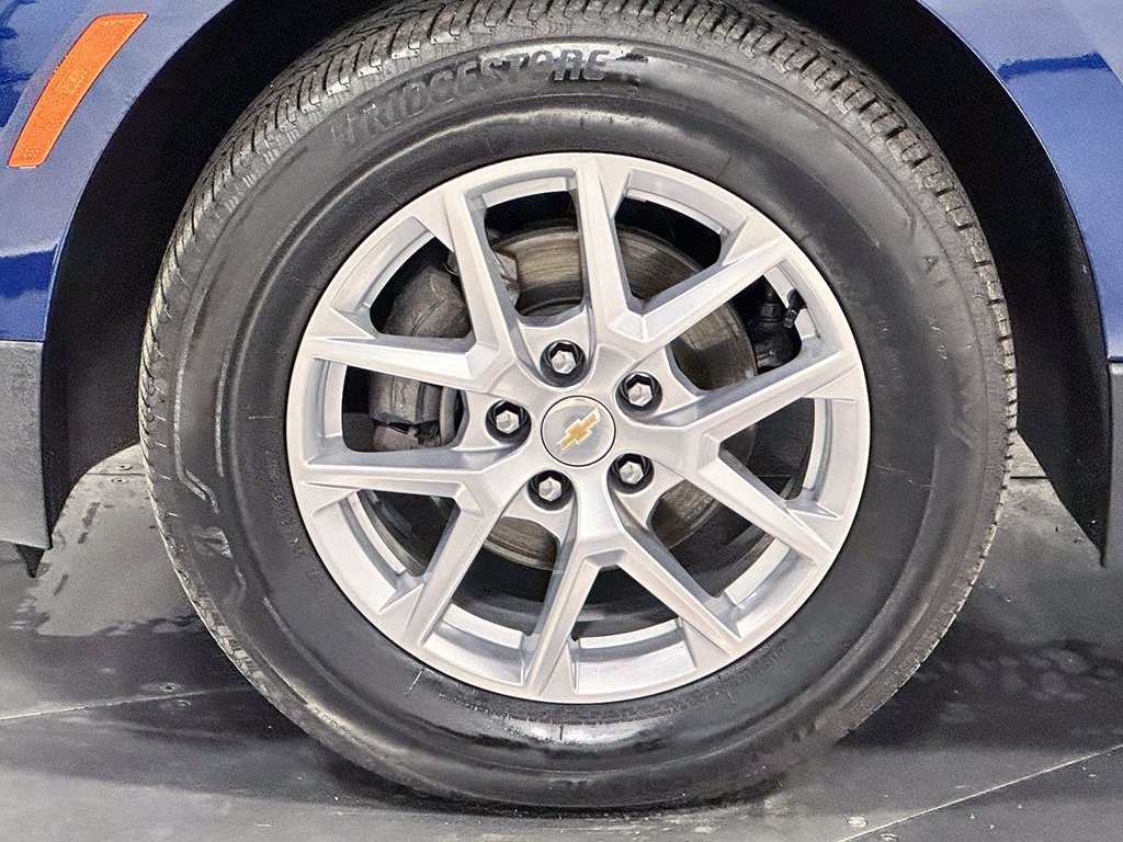Used 2023 Chevrolet Equinox LT AWD/4WD image 36