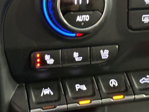 Used 2021 Chevrolet Silverado 1500 High Country w/ Technology Package image 22