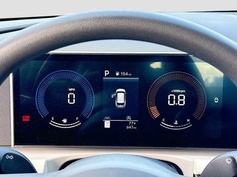 Certified 2025 Hyundai Tucson SE image 12