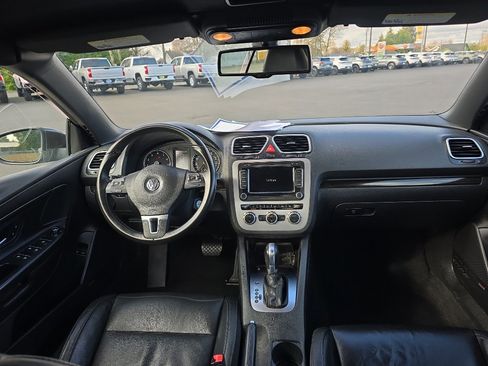 Used 2013 Volkswagen Eos Executive image 17