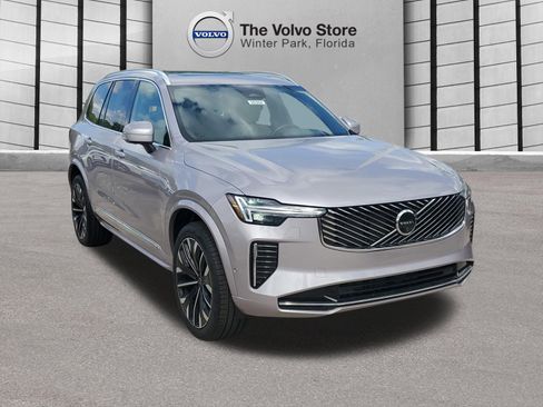 Used 2026 Volvo XC90 B6 Plus w/ Protection Package Premier AWD/4WD image 3