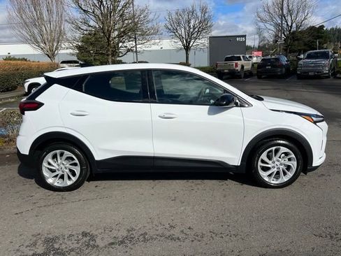 New 2027 Chevrolet Bolt LT w/ Comfort Package image 8