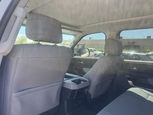 Used 2023 Toyota Tundra Limited AWD/4WD image 23