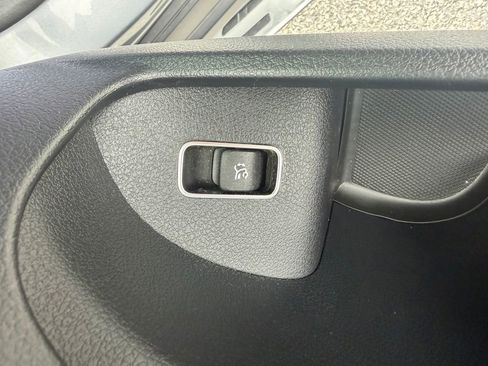 Used 2024 Mercedes-Benz GLS 450 4MATIC image 39