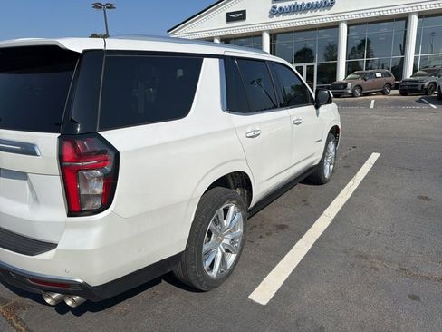 Used 2024 Chevrolet Tahoe High Country w/ Advanced Technology Package AWD/4WD image 4