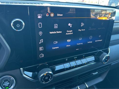 Used 2023 Chevrolet Colorado W/T image 4