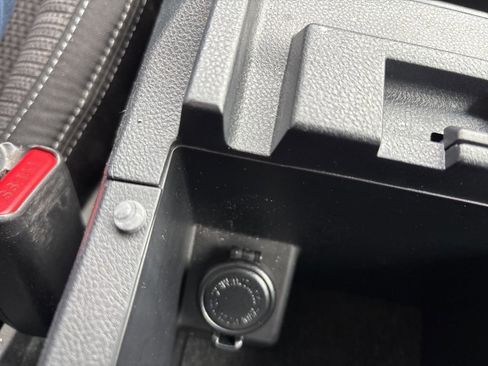 Certified 2022 Subaru Outback Premium image 18