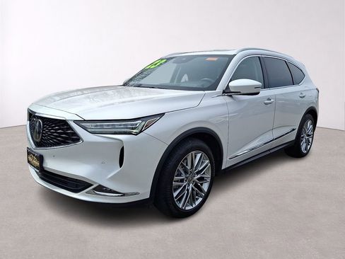 Used 2023 Acura MDX SH-AWD w/ Advance Package image 3