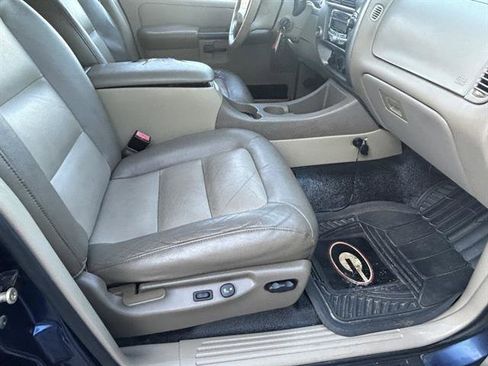 Used 2005 Ford Explorer Sport Trac XLS image 16