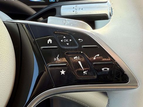 Used 2022 Mercedes-Benz EQS 580 4MATIC Sedan image 22